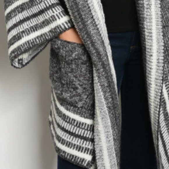 MAIZIE Cozy Warm Soft Open Front Long Sleeve Oversized Knit Cardi Sz Medium NWT - Picture 3 of 7